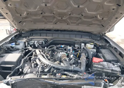 2025 Ford Bronco Outer Banks z USA, uszkodzony, nr VIN 1FMEE8BP9SLB00384